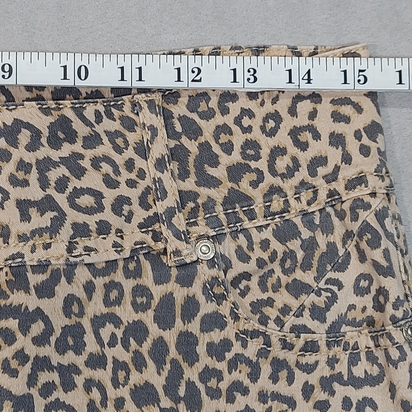 Foxy Jeans Denim Leopard Cheetah Print Mini Skirt, 11/31 - Picture 5 of 11